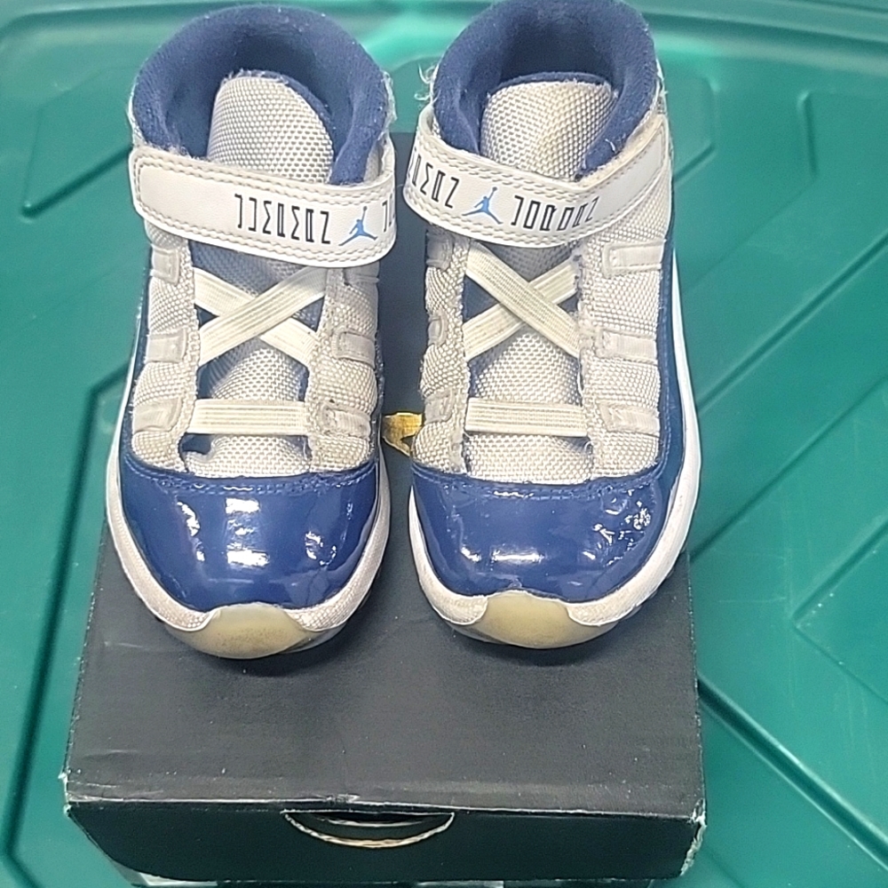 Jordan Retro 11